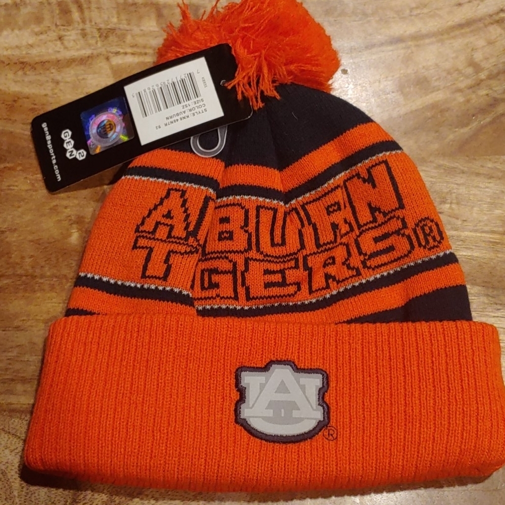 NWT Gen2 Auburn Winter Hat